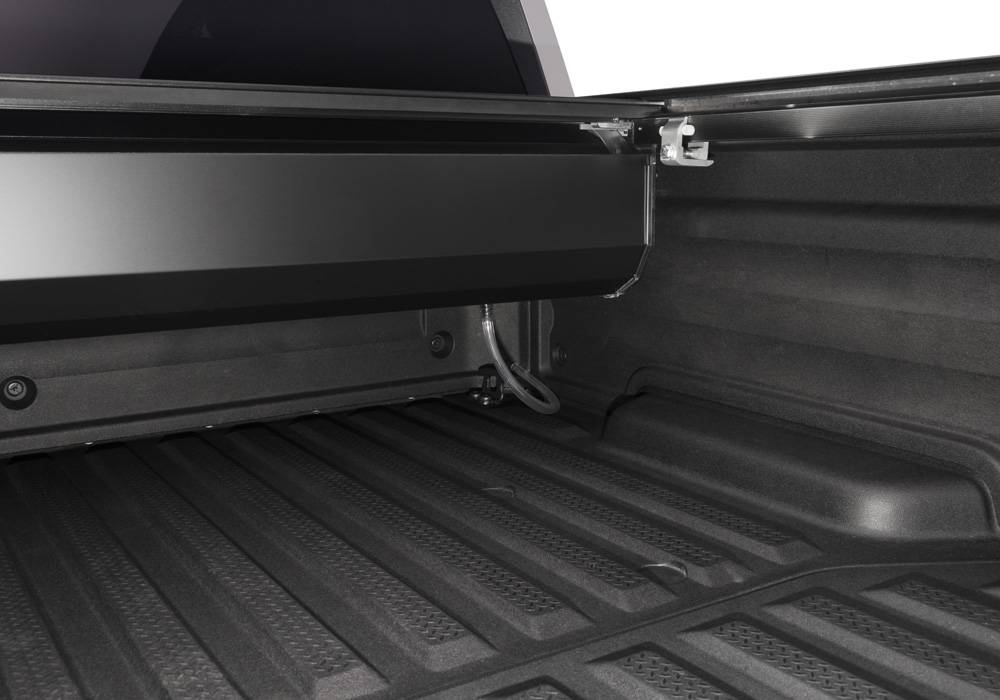 Retrax® RetraxONE MX™ Manual Hard Retractable Truck Cover | Titan Truck ...