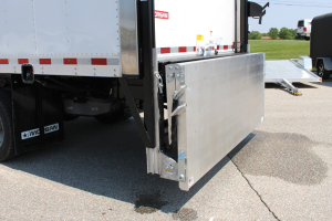 Tommy Gate - Tommy Gate Flatbed & Van Railgate Series Dock-Friendly (89-16 RF 45-6) - Image 4